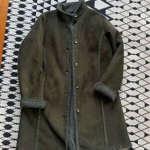 Women’s LL Bean  Warm Green Faux Suede Sherpa Lining Trench Long Coat - Sz M